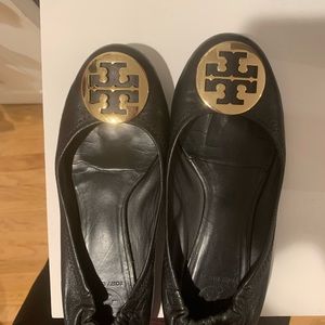 TORY BURCH BLACK FLATS 9